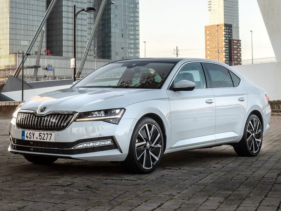 Skoda Superb 3V Spezifikationen und Ausstattung - amsteuer.de