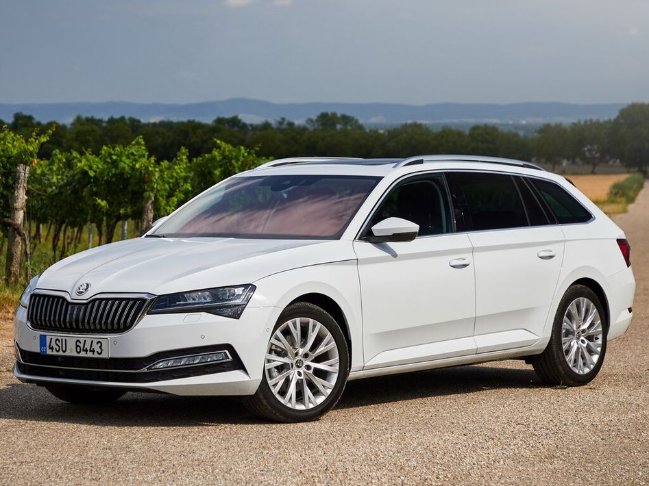 Skoda Superb 3V Spezifikationen und Ausstattung - amsteuer.de