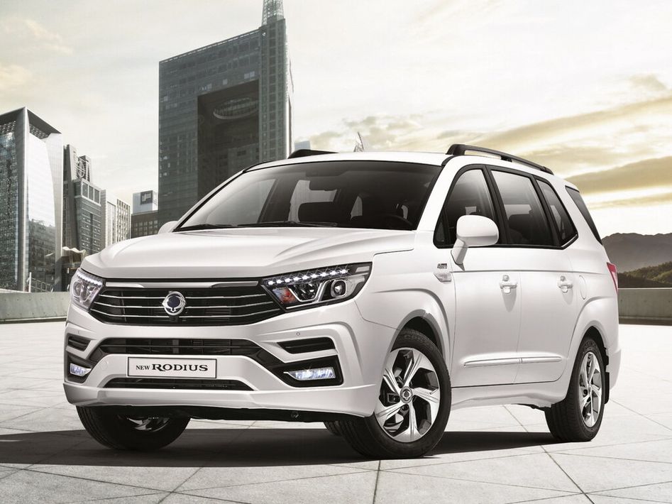 SsangYong Rodius Spezifikationen und Ausstattung - amsteuer.de