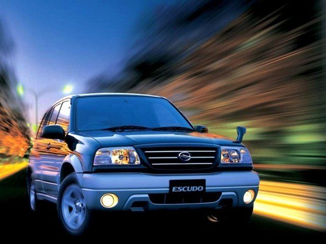 Suzuki Escudo Spezifikationen und Ausstattung - amsteuer.de