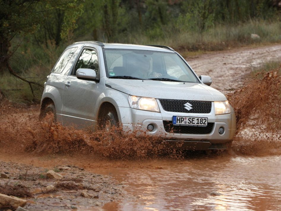 Suzuki Vitara Grand Spezifikationen und Ausstattung - amsteuer.de