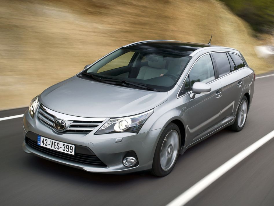 Toyota Avensis T270 Spezifikationen und Ausstattung - amsteuer.de