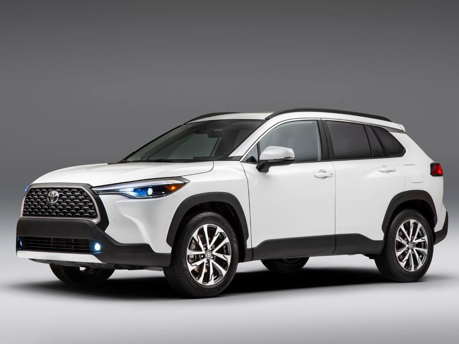 Toyota Corolla Cross Spezifikationen und Ausstattung - amsteuer.de