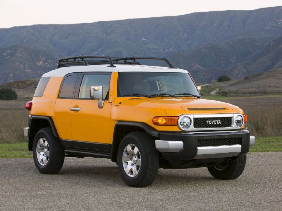 Toyota FJ-Cruiser J15 Spezifikationen und Ausstattung - amsteuer.de