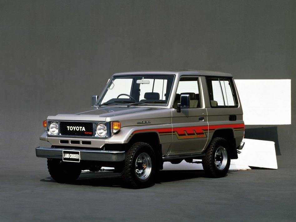 Toyota Land-Cruiser 70 Spezifikationen und Ausstattung - amsteuer.de