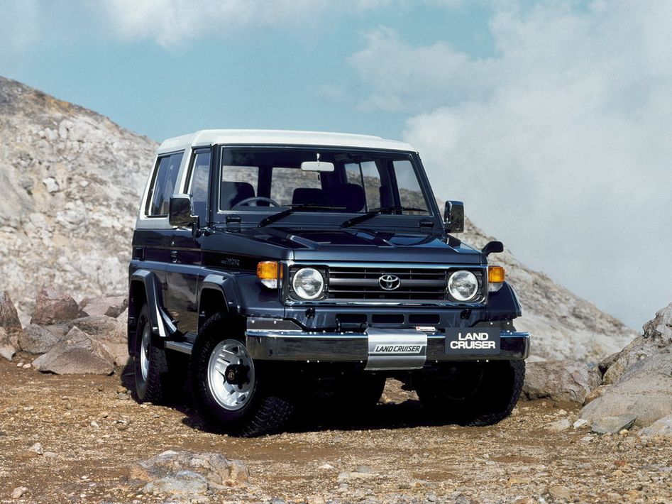 Toyota Land-Cruiser 70 Spezifikationen und Ausstattung - amsteuer.de