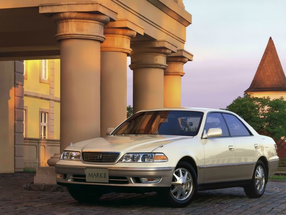 Toyota Mark-II X100 Spezifikationen und Ausstattung - amsteuer.de