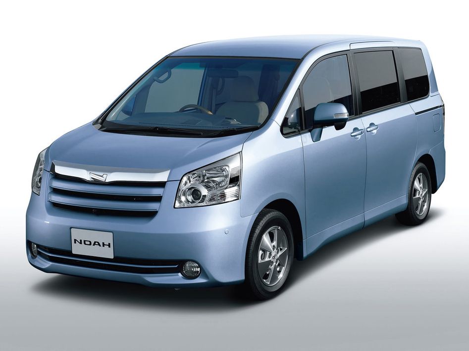 Toyota Noah R70 Spezifikationen und Ausstattung - amsteuer.de