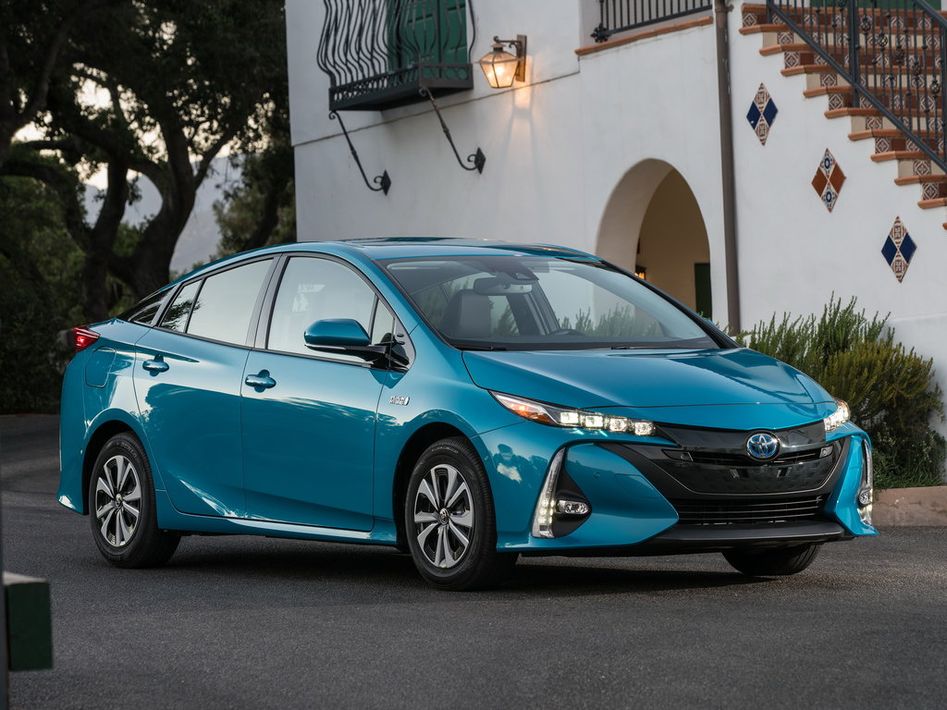 Toyota Prius-Prime XW50 Spezifikationen und Ausstattung - amsteuer.de