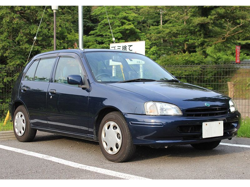 Toyota Starlet P90 Spezifikationen und Ausstattung - amsteuer.de