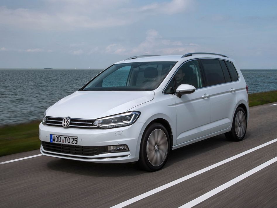 Volkswagen Touran 5T Spezifikationen und Ausstattung - amsteuer.de