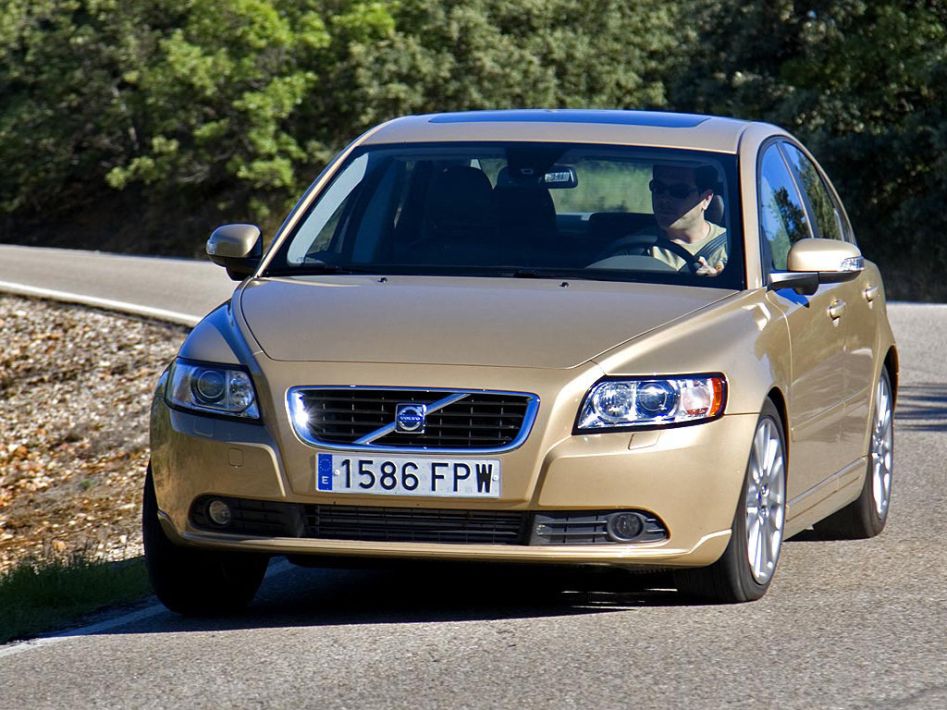 Volvo S40 MS Spezifikationen und Ausstattung - amsteuer.de